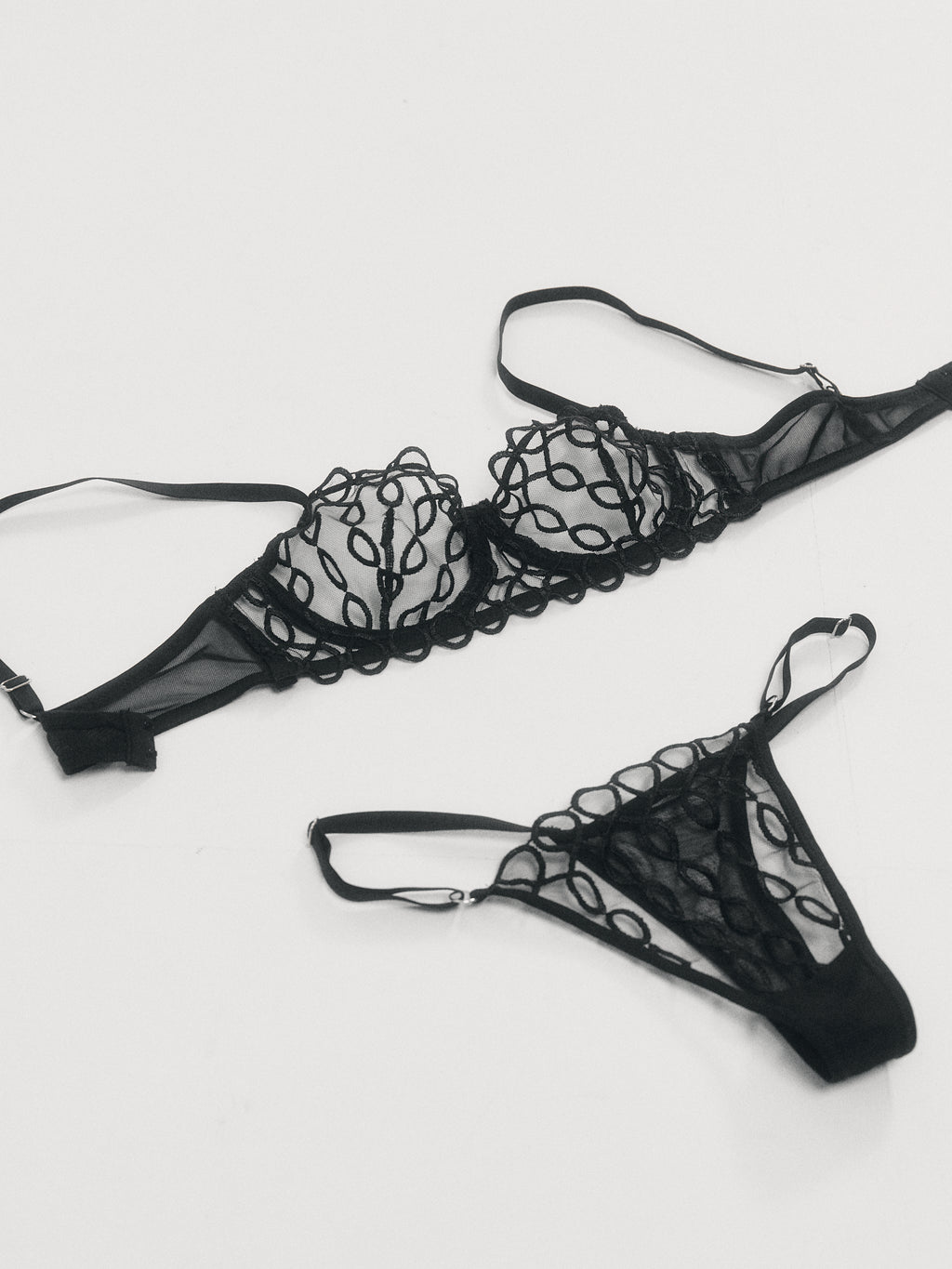 SET MANON